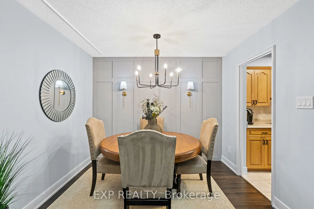 15390, Yonge, Aurora Heights, Aurora