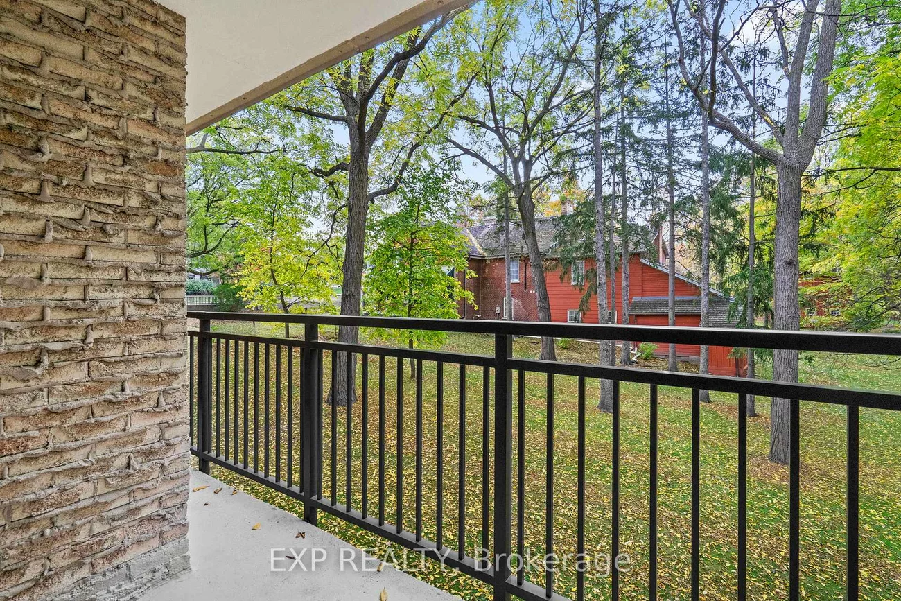 15390, Yonge, Aurora Heights, Aurora