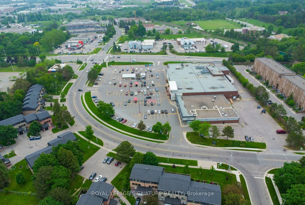 14, Poplar, Aurora Highlands, Aurora