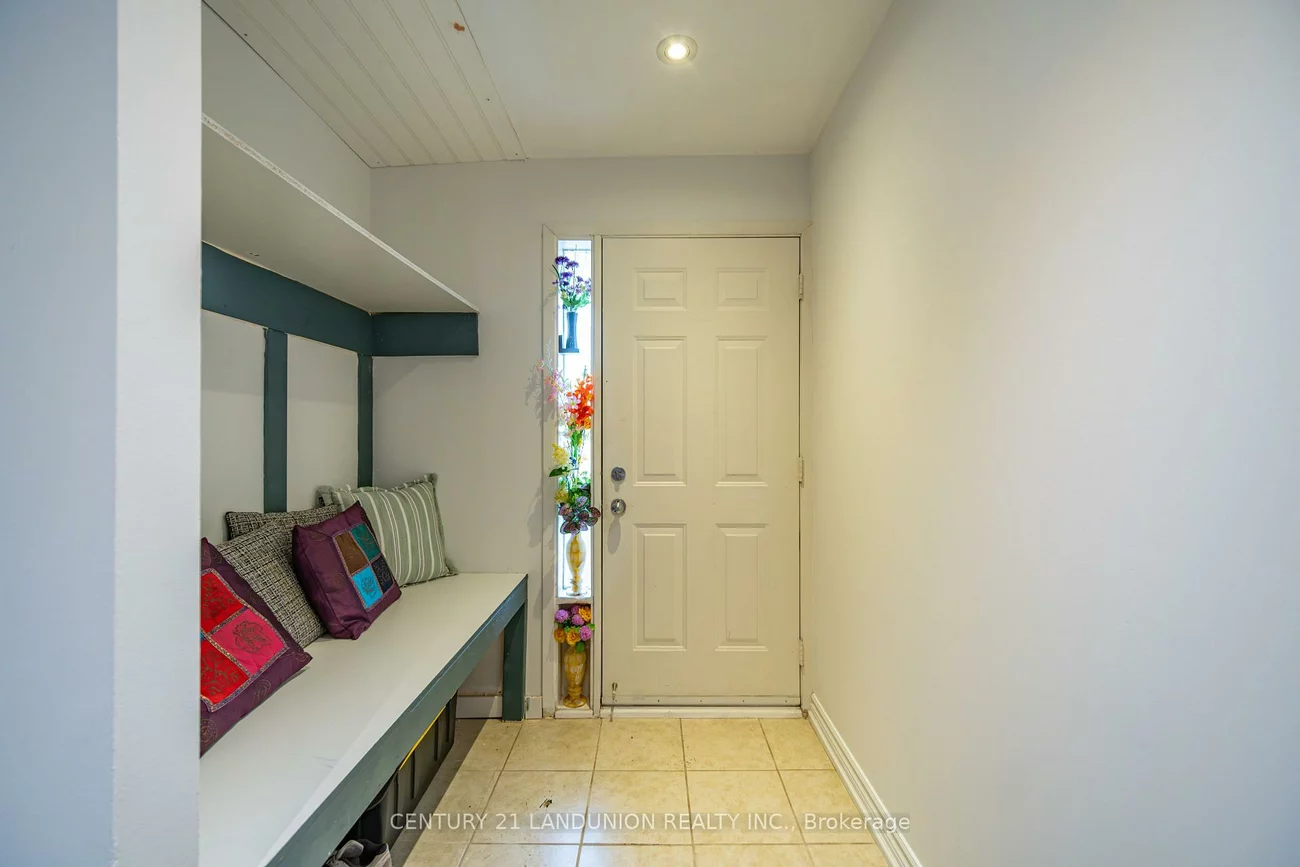 111, Milestone, Aurora Village, Aurora