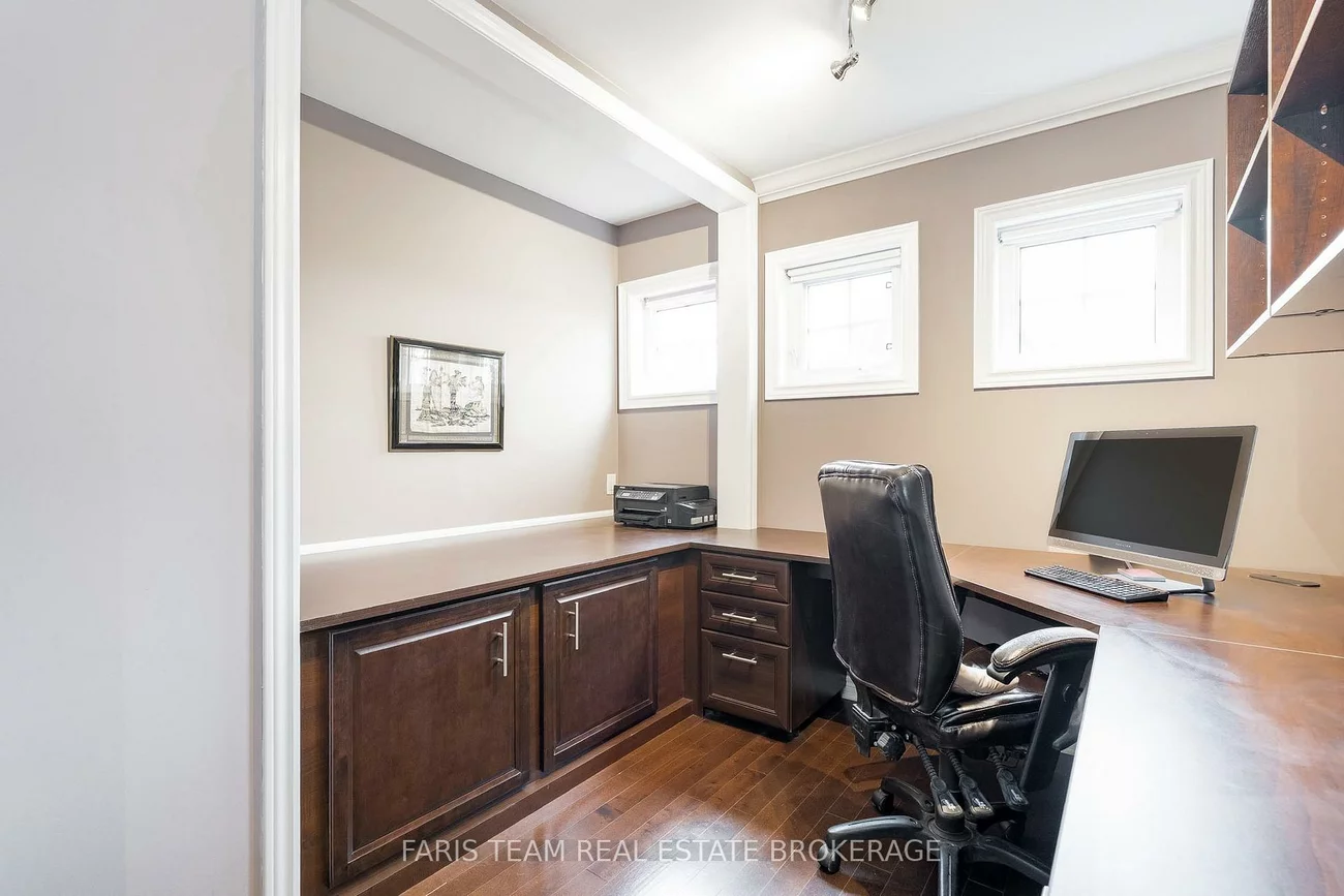 10, Wilton, Aurora Estates, Aurora