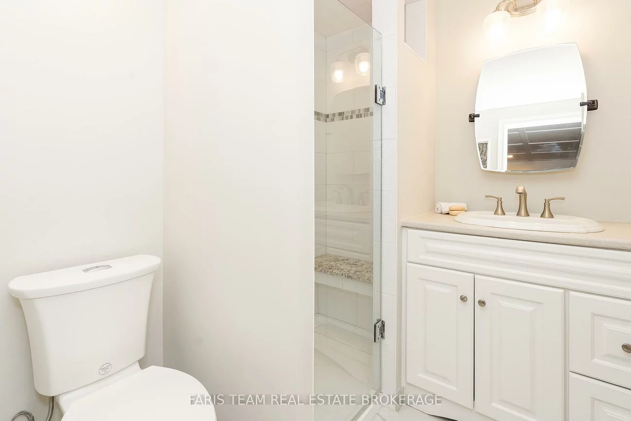 10, Wilton, Aurora Estates, Aurora