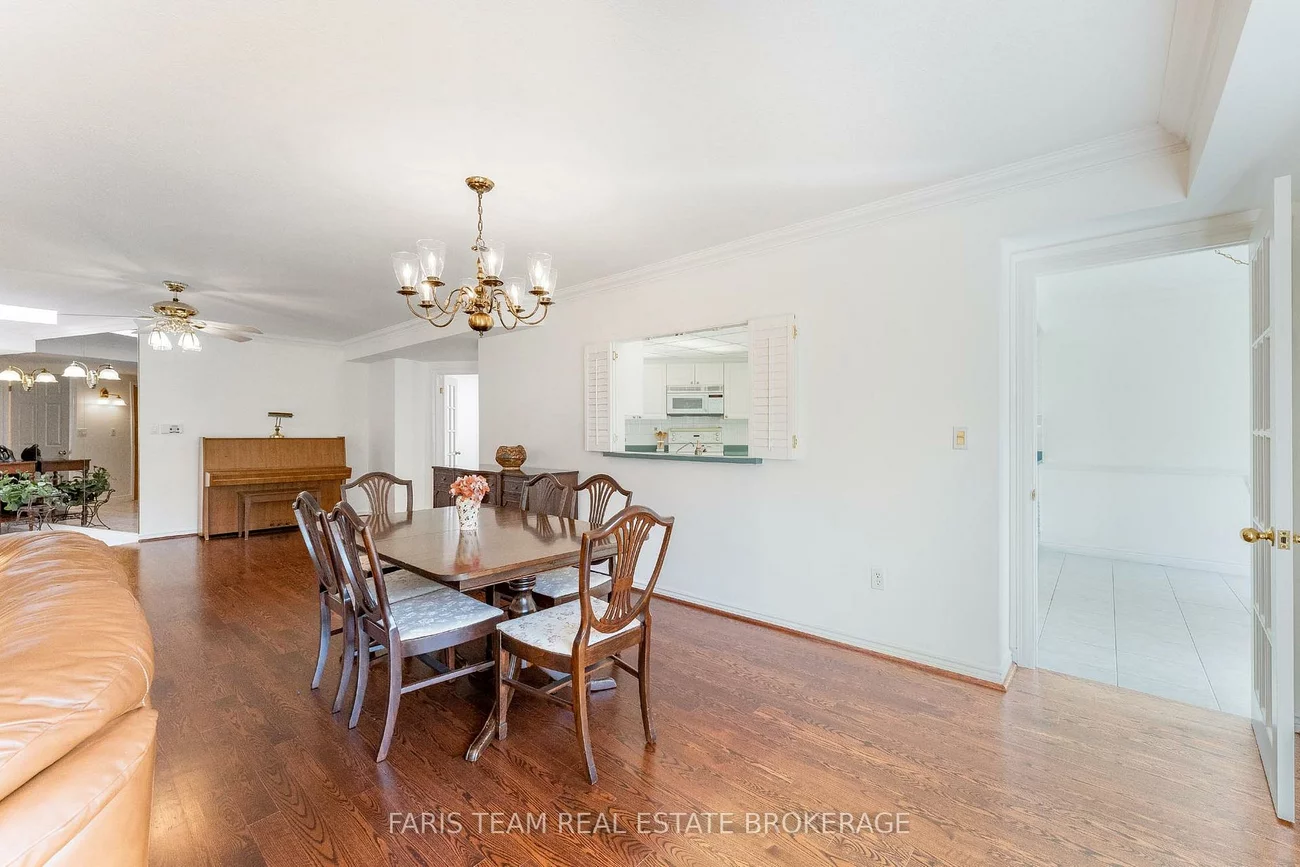 85, Wellington, Aurora Village, Aurora