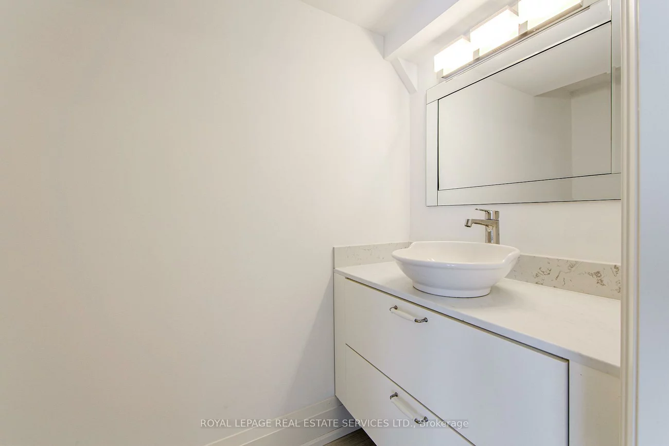 27, Poplar, Aurora Highlands, Aurora