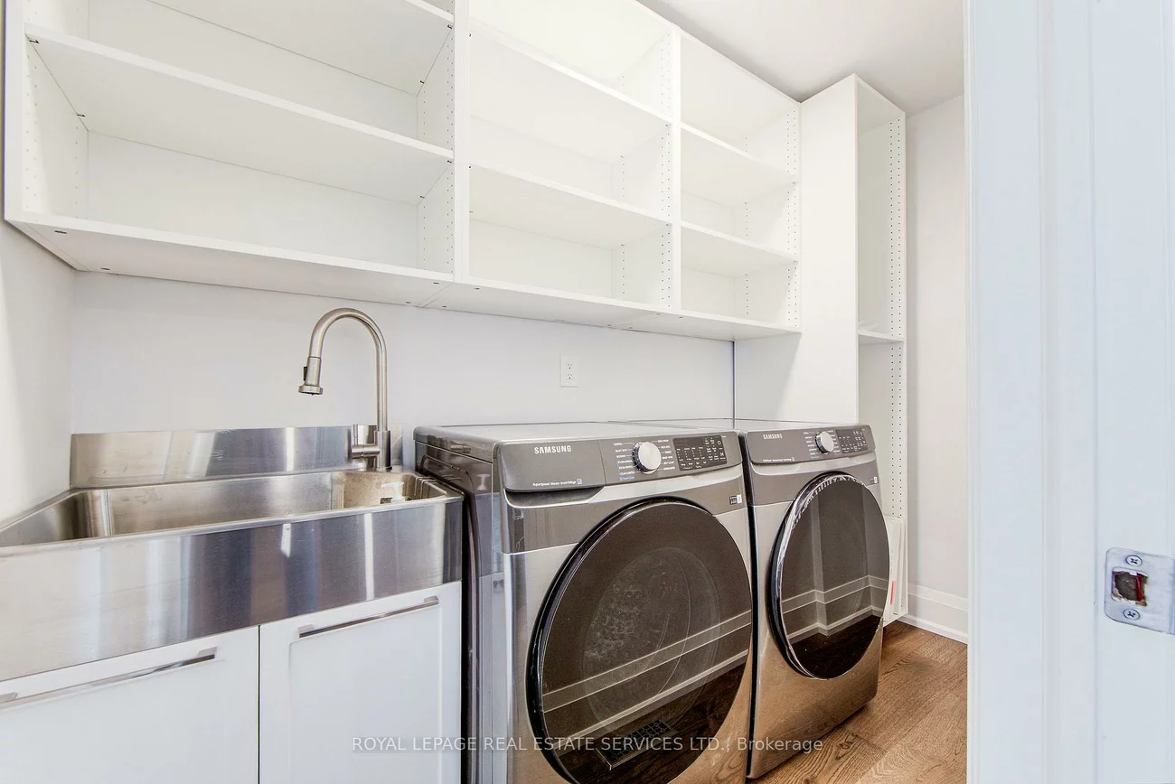 27, Poplar, Aurora Highlands, Aurora