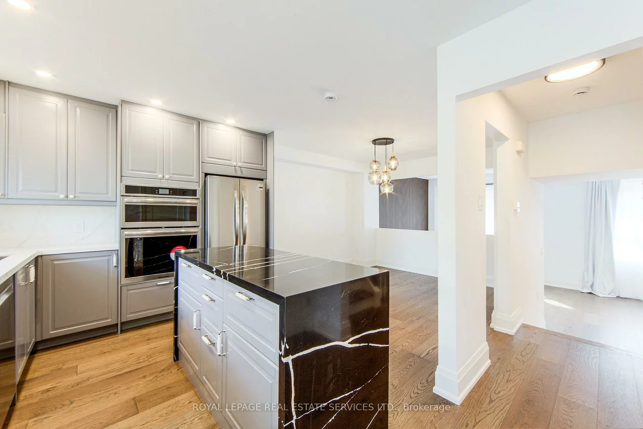 27, Poplar, Aurora Highlands, Aurora