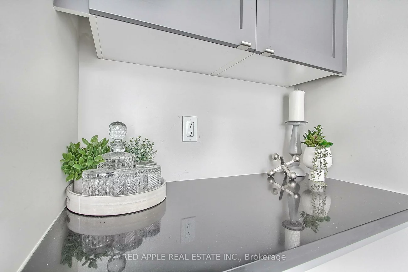 600, Alex Gardner, Aurora Village, Aurora