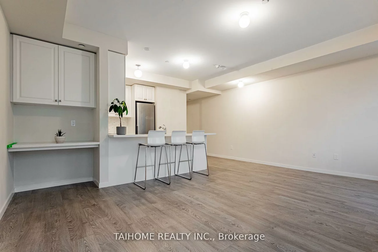 400, Alex Gardner, Aurora Village, Aurora