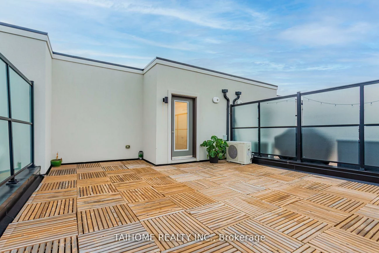 400, Alex Gardner, Aurora Village, Aurora