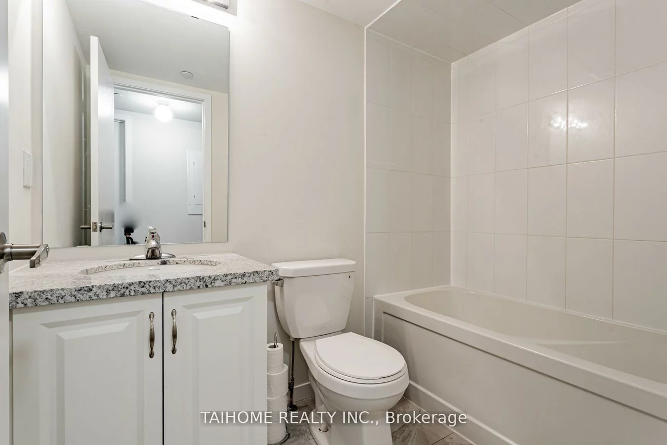 400, Alex Gardner, Aurora Village, Aurora