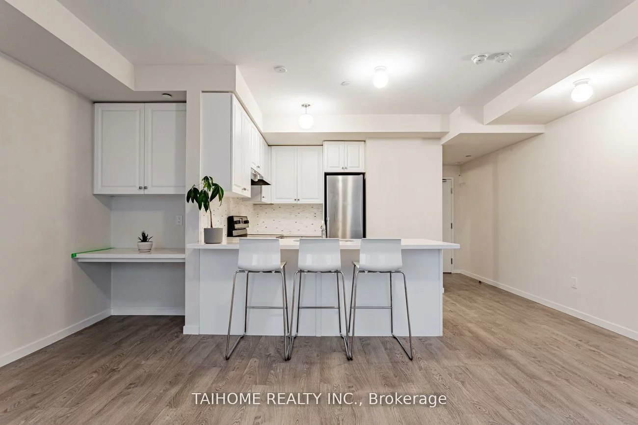 400, Alex Gardner, Aurora Village, Aurora