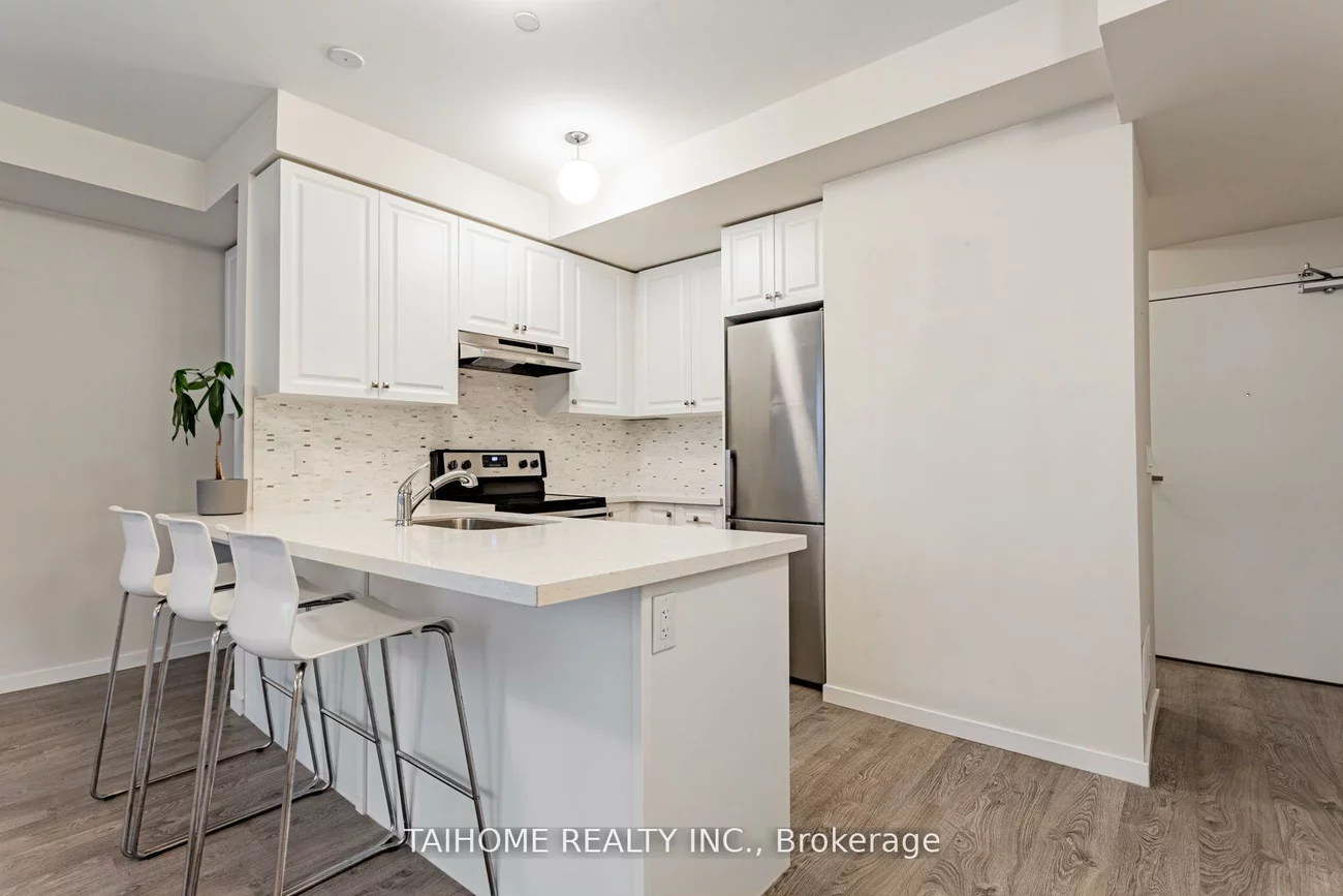 400, Alex Gardner, Aurora Village, Aurora