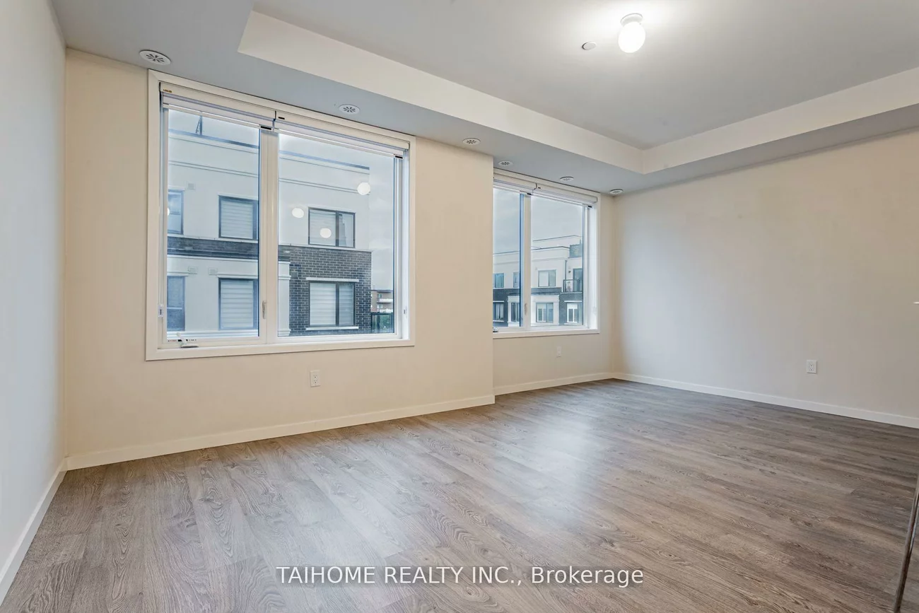 400, Alex Gardner, Aurora Village, Aurora