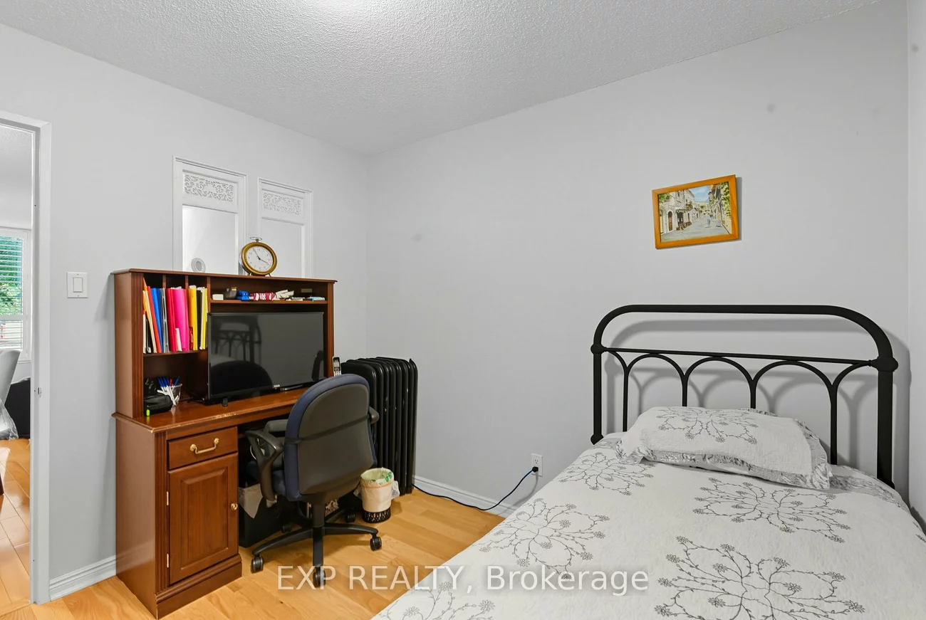 14924, Yonge, Aurora Highlands, Aurora