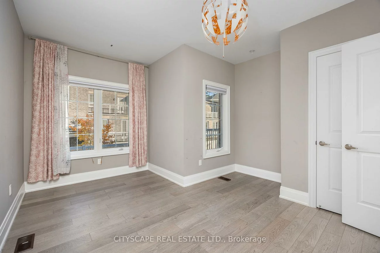 74, Old Bloomington, Aurora Estates, Aurora