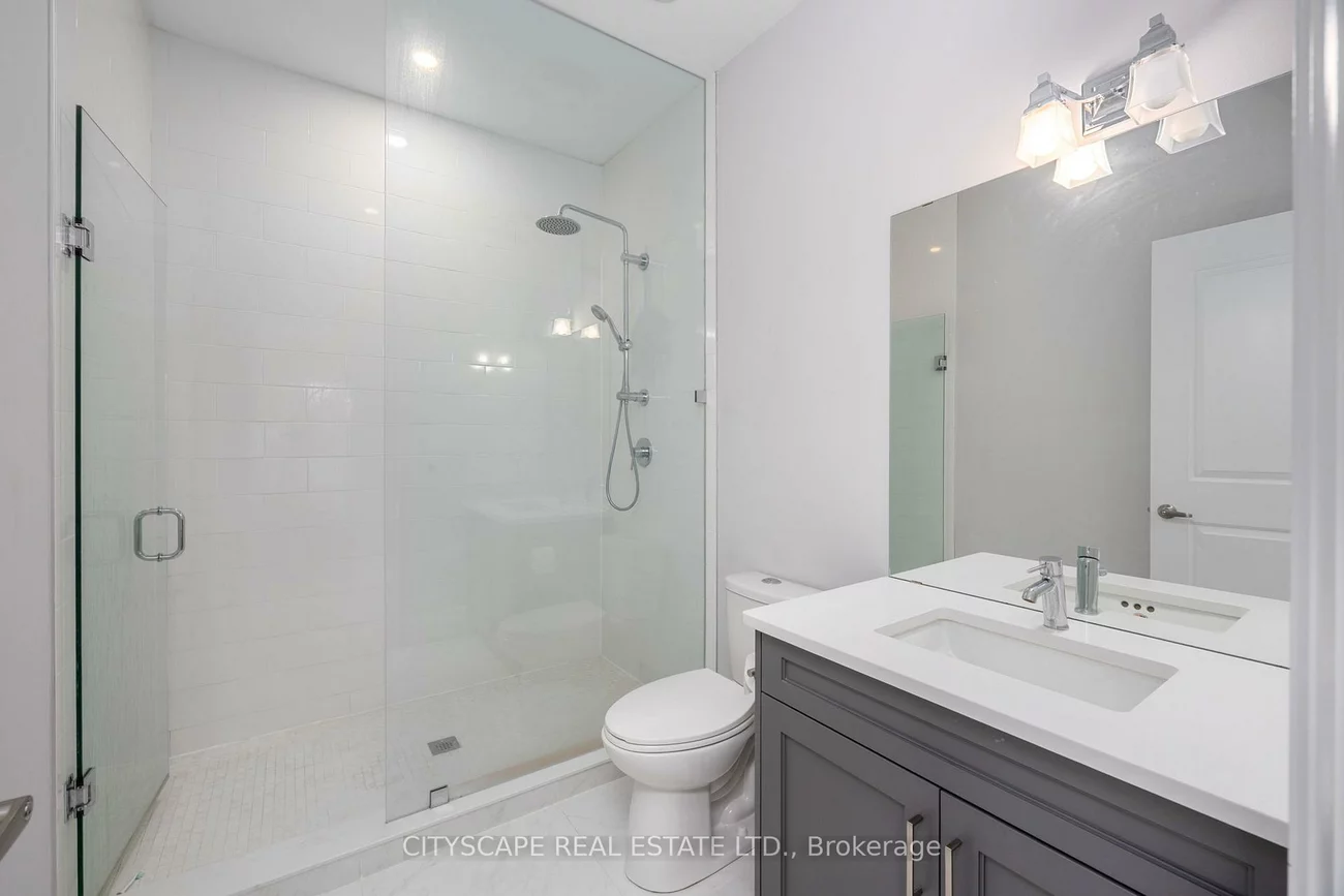 74, Old Bloomington, Aurora Estates, Aurora