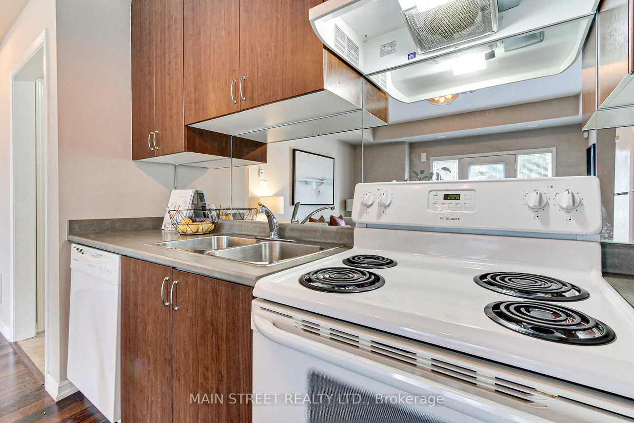 15949, Bayview, Bayview Northeast, Aurora