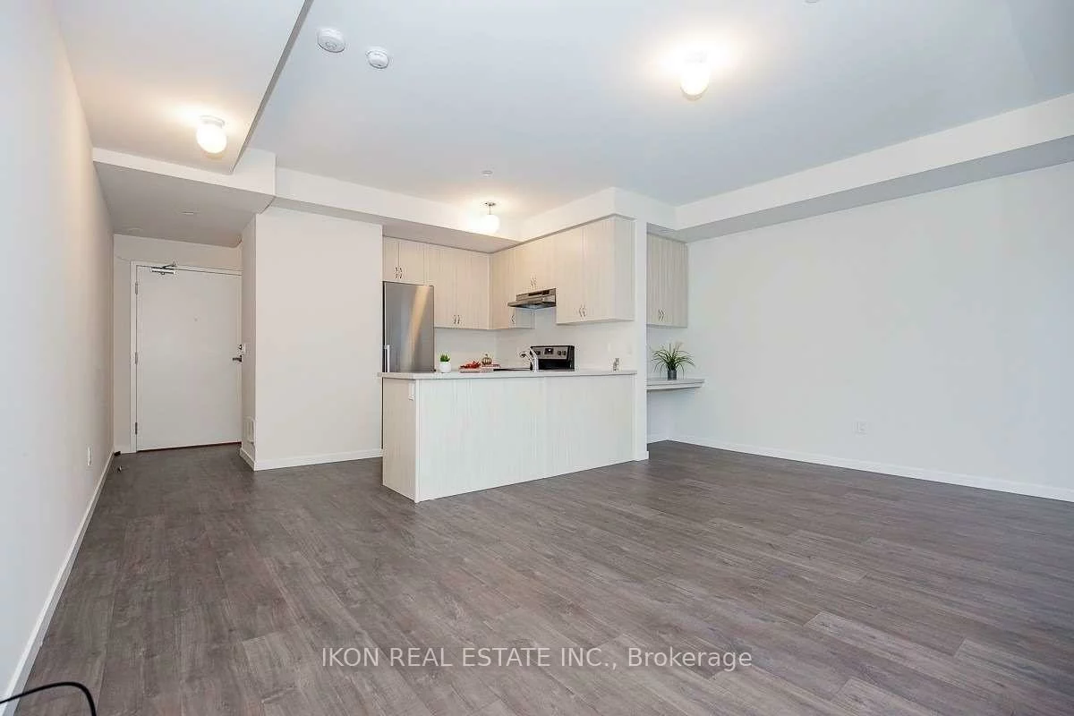 400, Alex Gardner, Aurora Village, Aurora