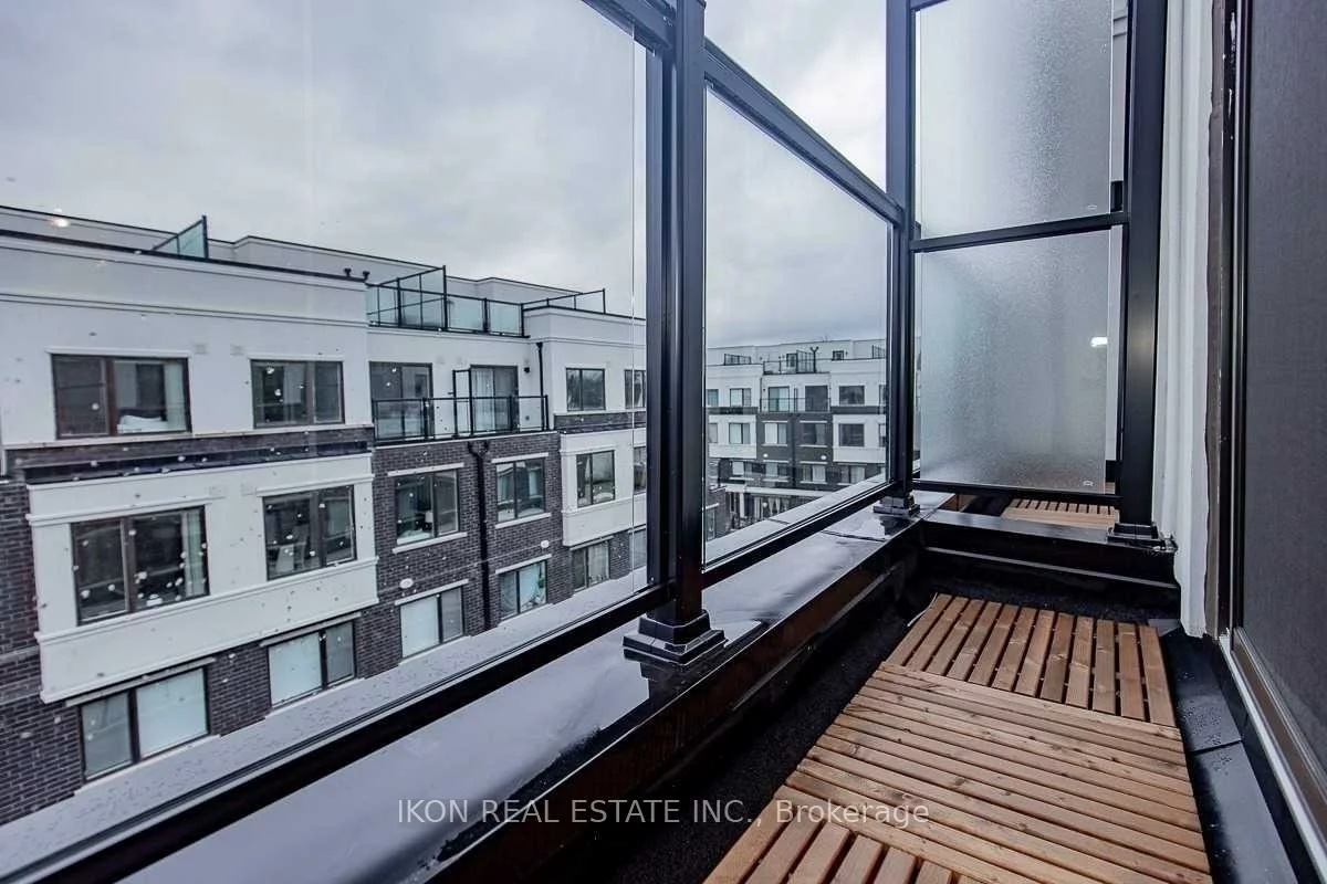 400, Alex Gardner, Aurora Village, Aurora