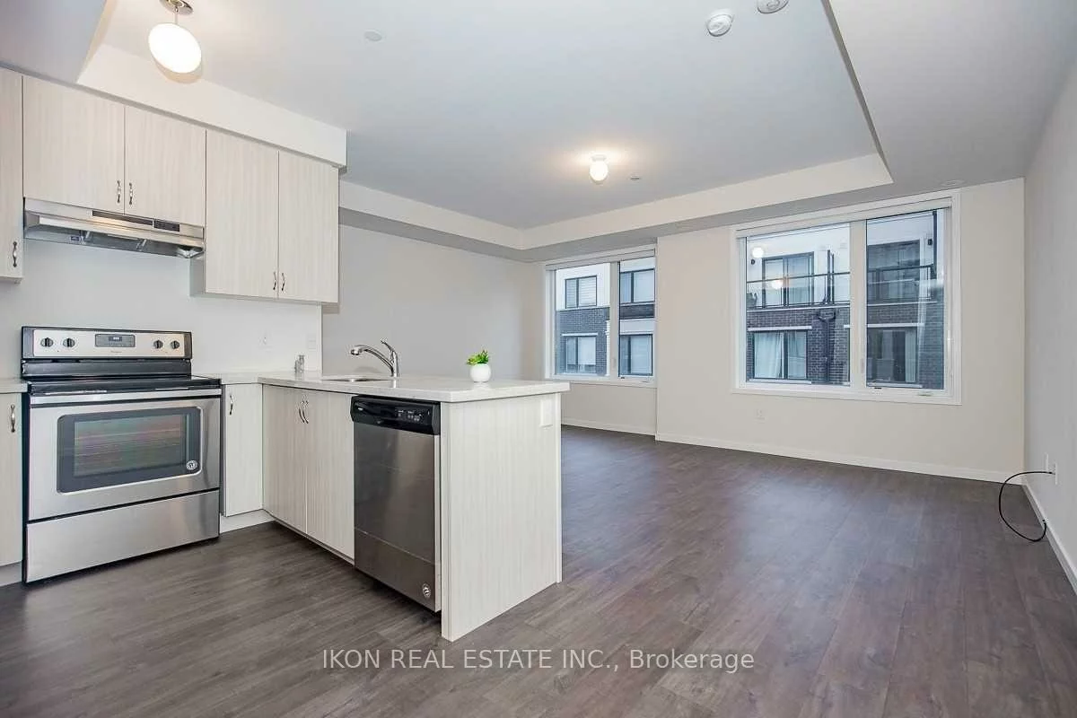 400, Alex Gardner, Aurora Village, Aurora