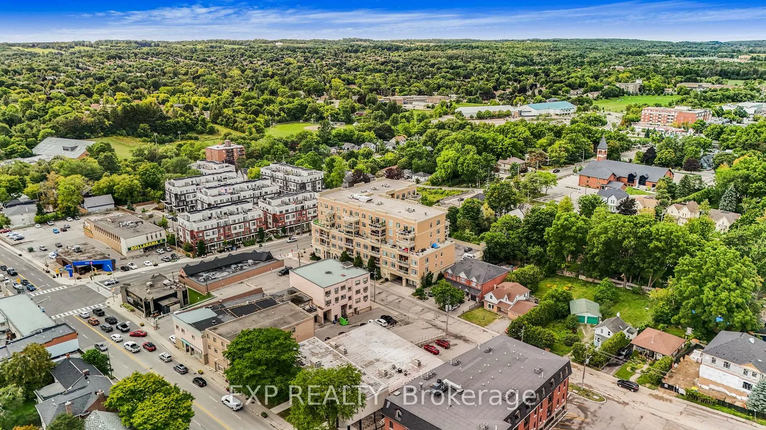 15277, Yonge, Aurora Village, Aurora