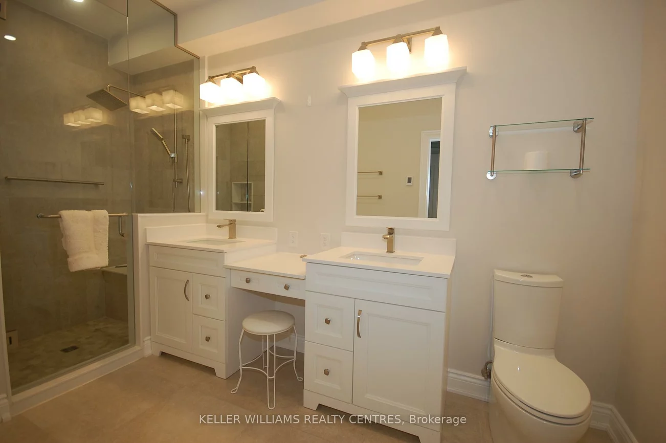 470, Falconwood, Aurora Estates, Aurora