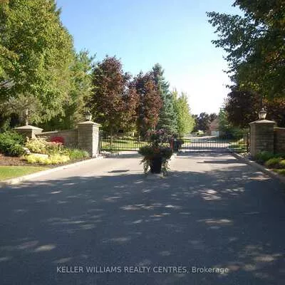 470, Falconwood, Aurora Estates, Aurora