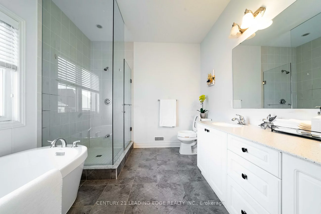 63, Ken Sinclair, Aurora Estates, Aurora