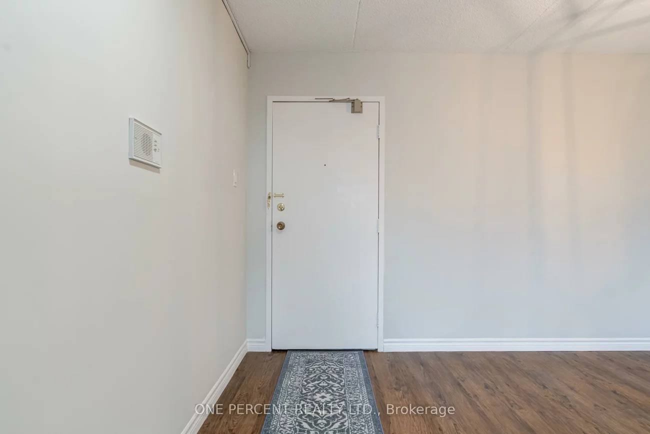 15390, Yonge, Aurora Heights, Aurora