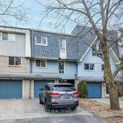 82, Poplar, Aurora Highlands, Aurora