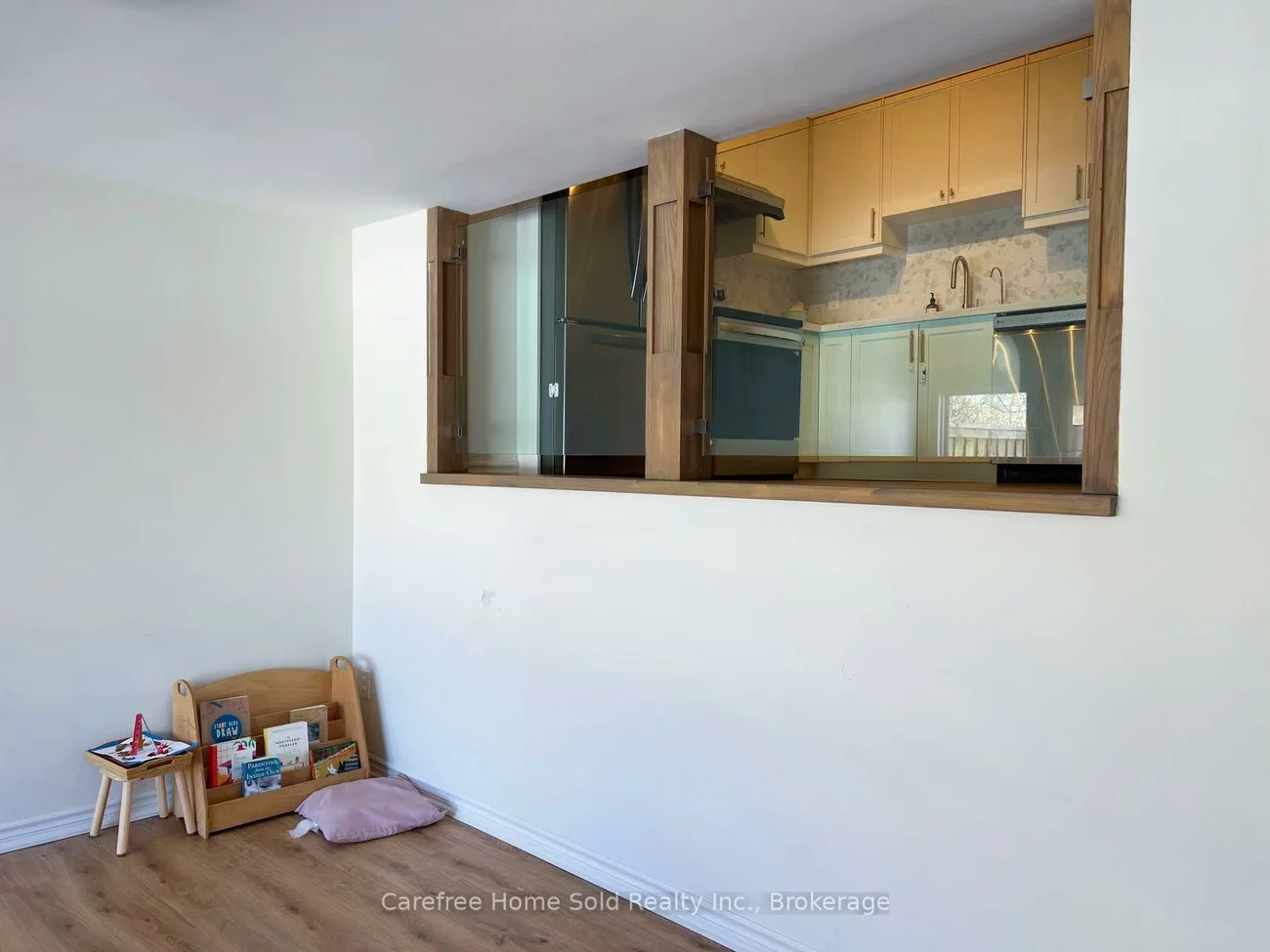 207, Milestone, Aurora Village, Aurora