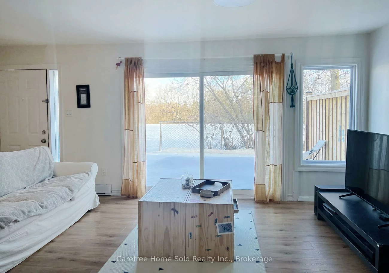 207, Milestone, Aurora Village, Aurora