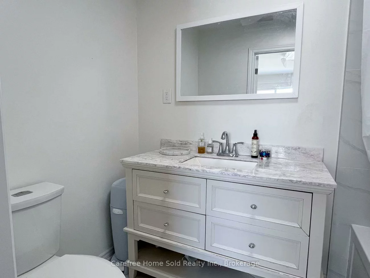 207, Milestone, Aurora Village, Aurora