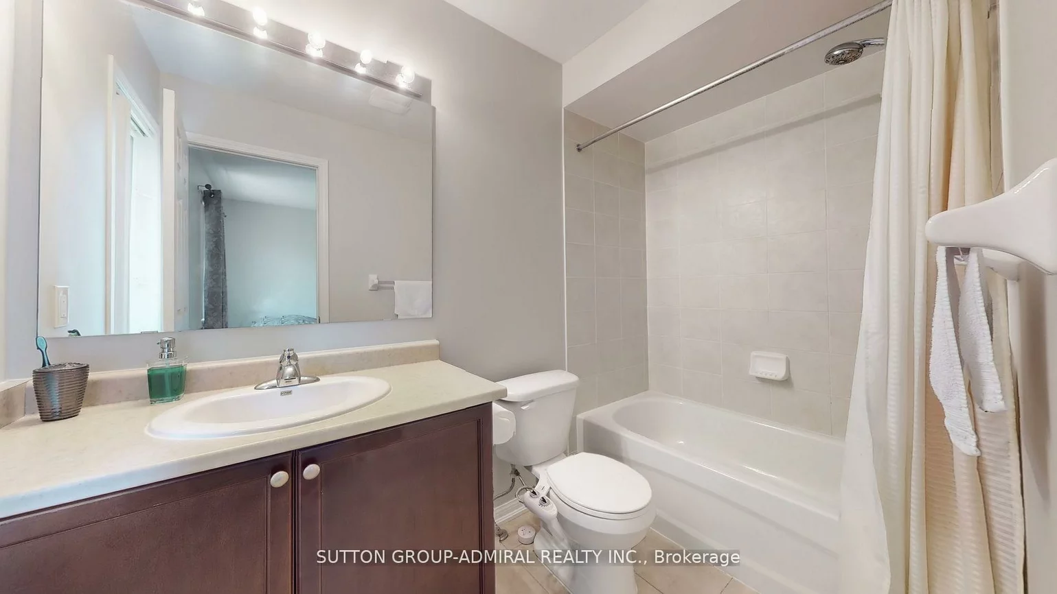 46, Edwin Pearson, Bayview Northeast, Aurora