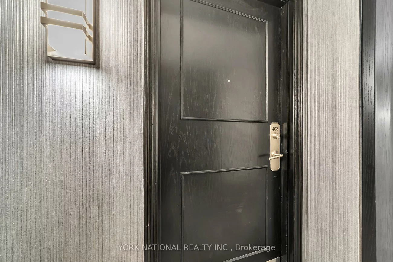 14924, Yonge, Aurora Highlands, Aurora