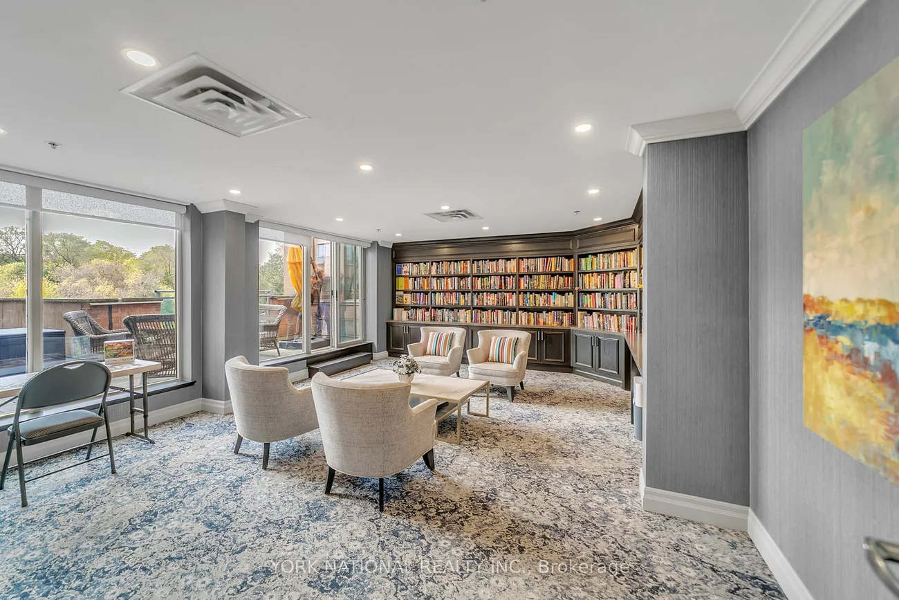 14924, Yonge, Aurora Highlands, Aurora