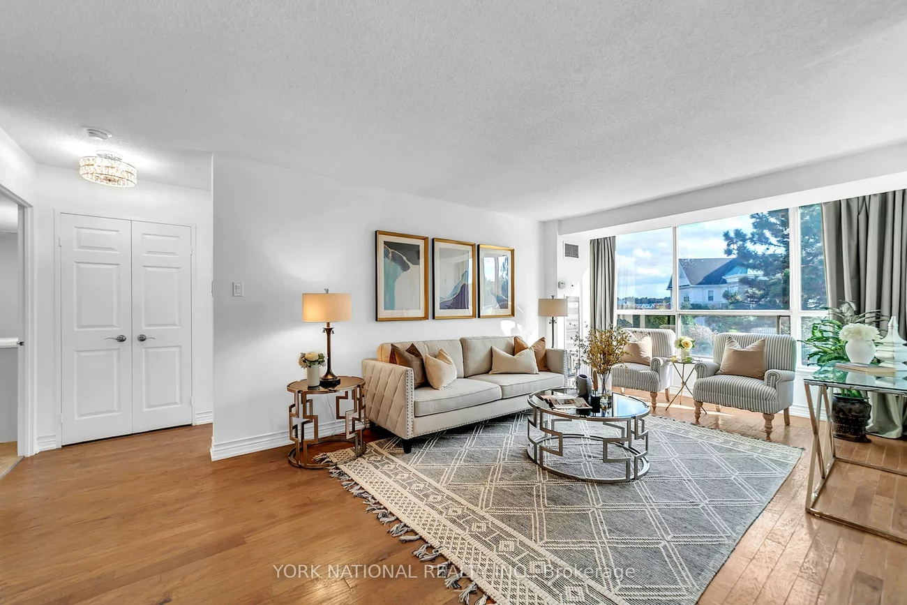 14924, Yonge, Aurora Highlands, Aurora