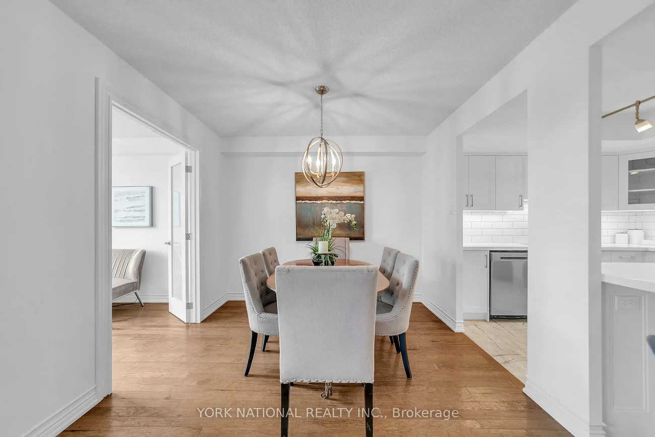 14924, Yonge, Aurora Highlands, Aurora