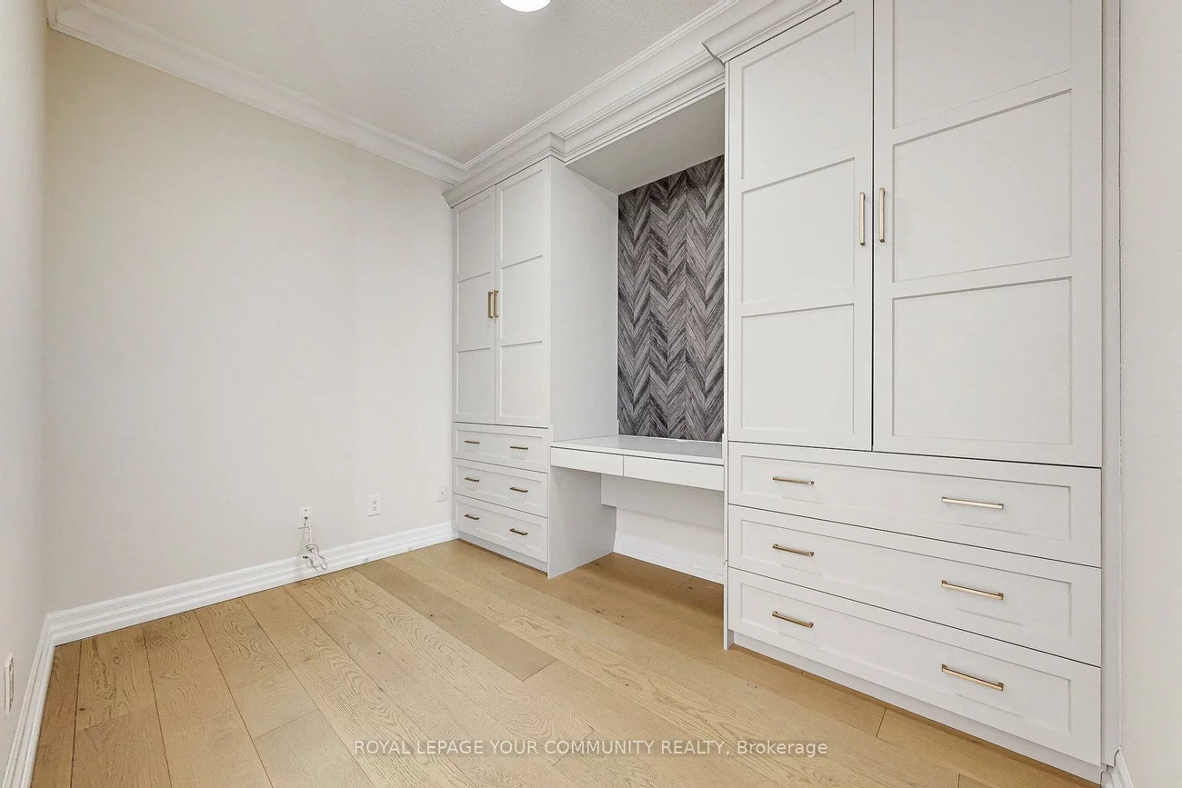 180, John West, Bayview Wellington, Aurora