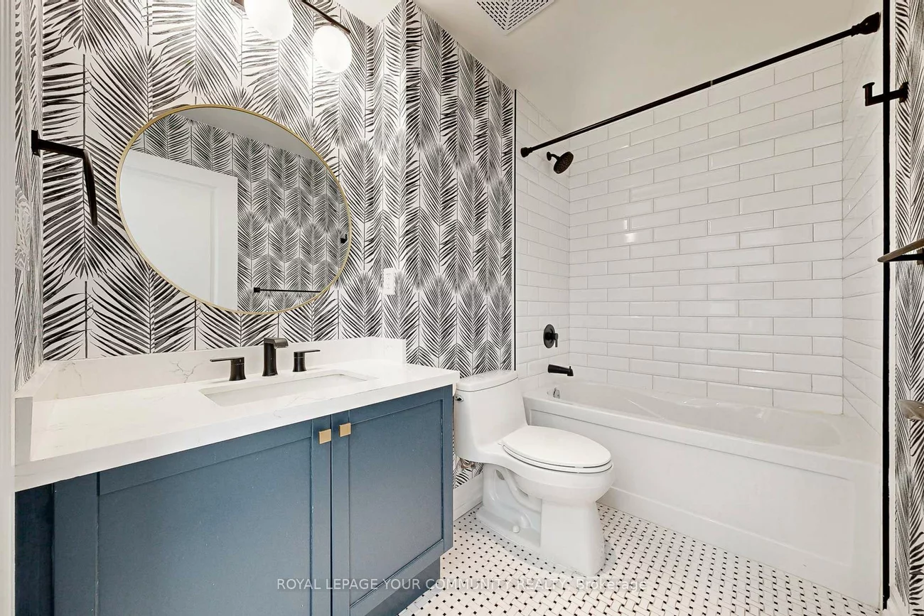 180, John West, Bayview Wellington, Aurora