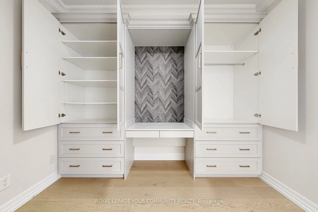 180, John West, Bayview Wellington, Aurora