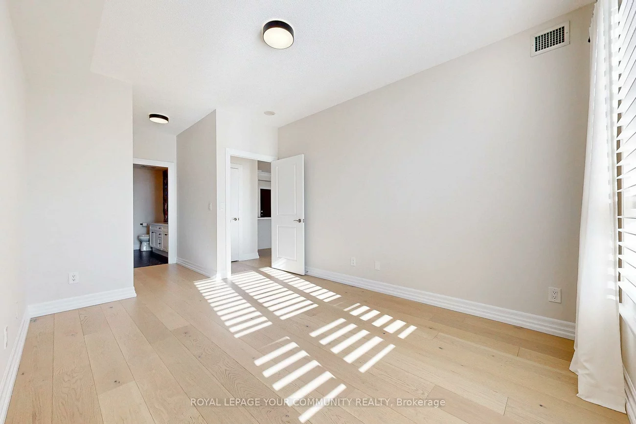 180, John West, Bayview Wellington, Aurora