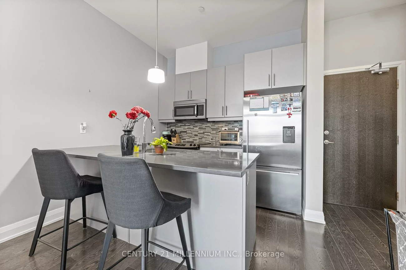 15277, Yonge, Aurora Village, Aurora