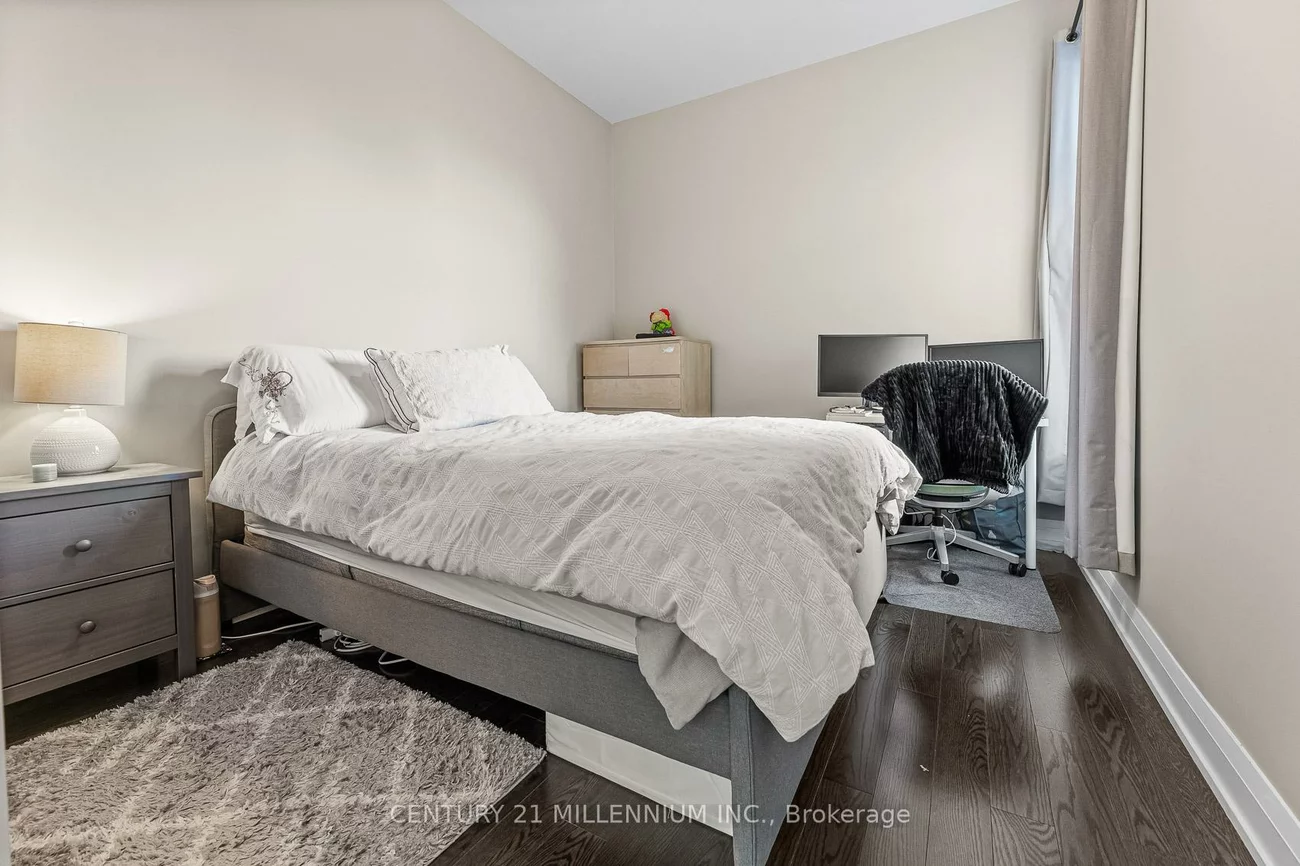 15277, Yonge, Aurora Village, Aurora
