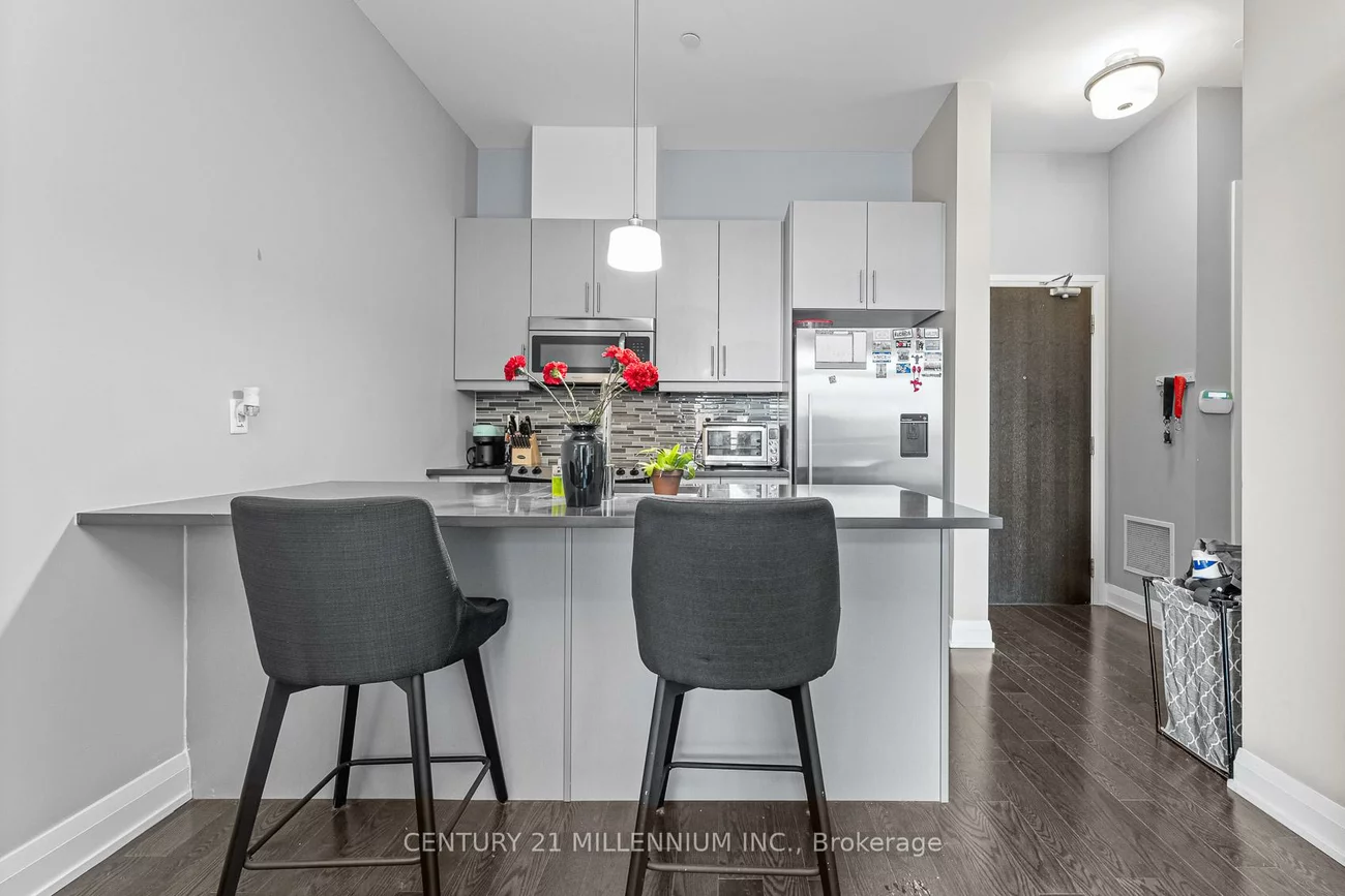 15277, Yonge, Aurora Village, Aurora