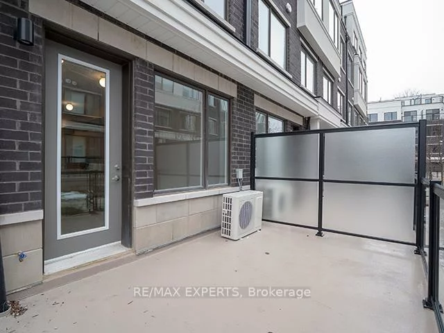 300, Alex Gardner, Aurora Village, Aurora