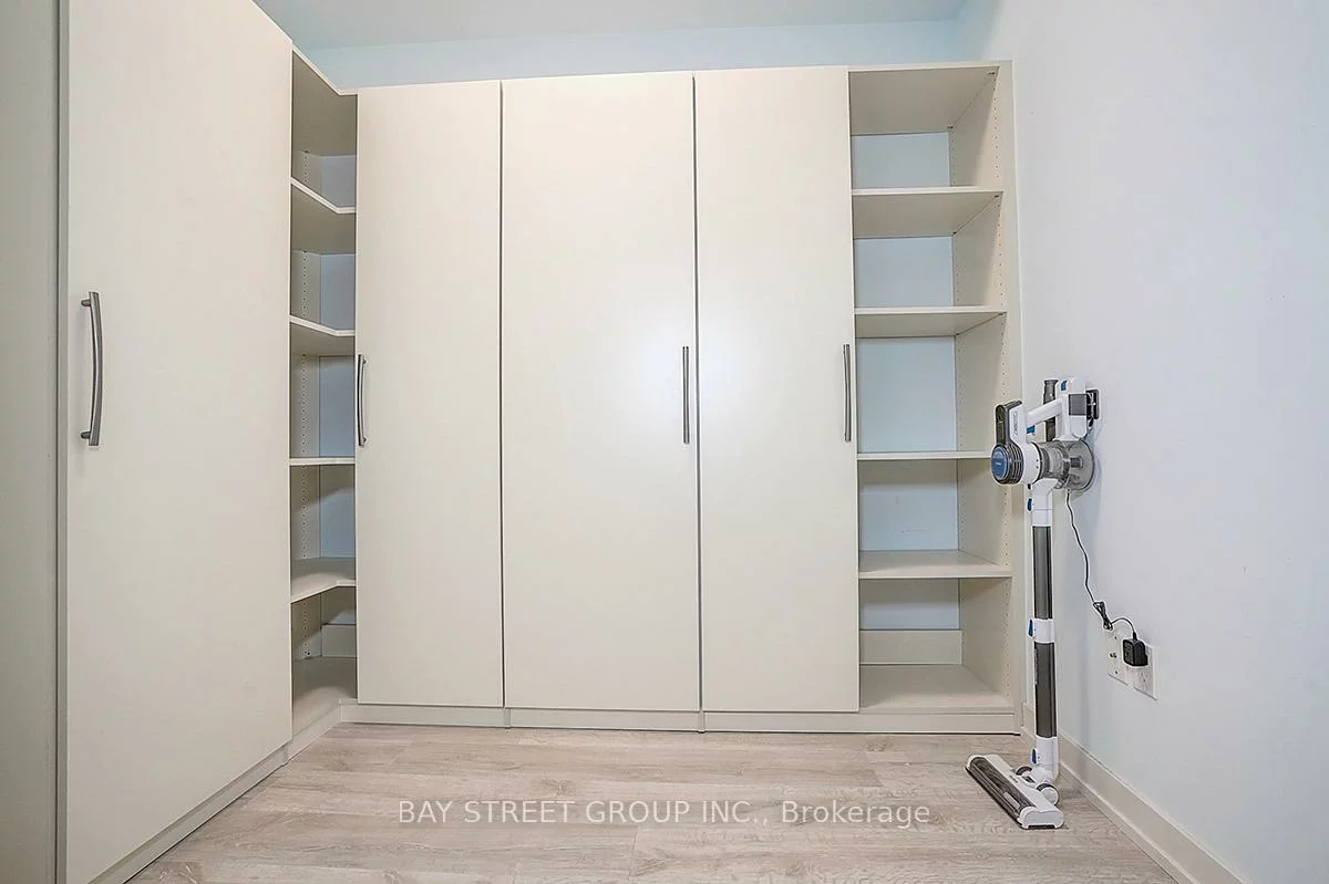 555, WILLIAM GRAHAM, Rural Aurora, Aurora