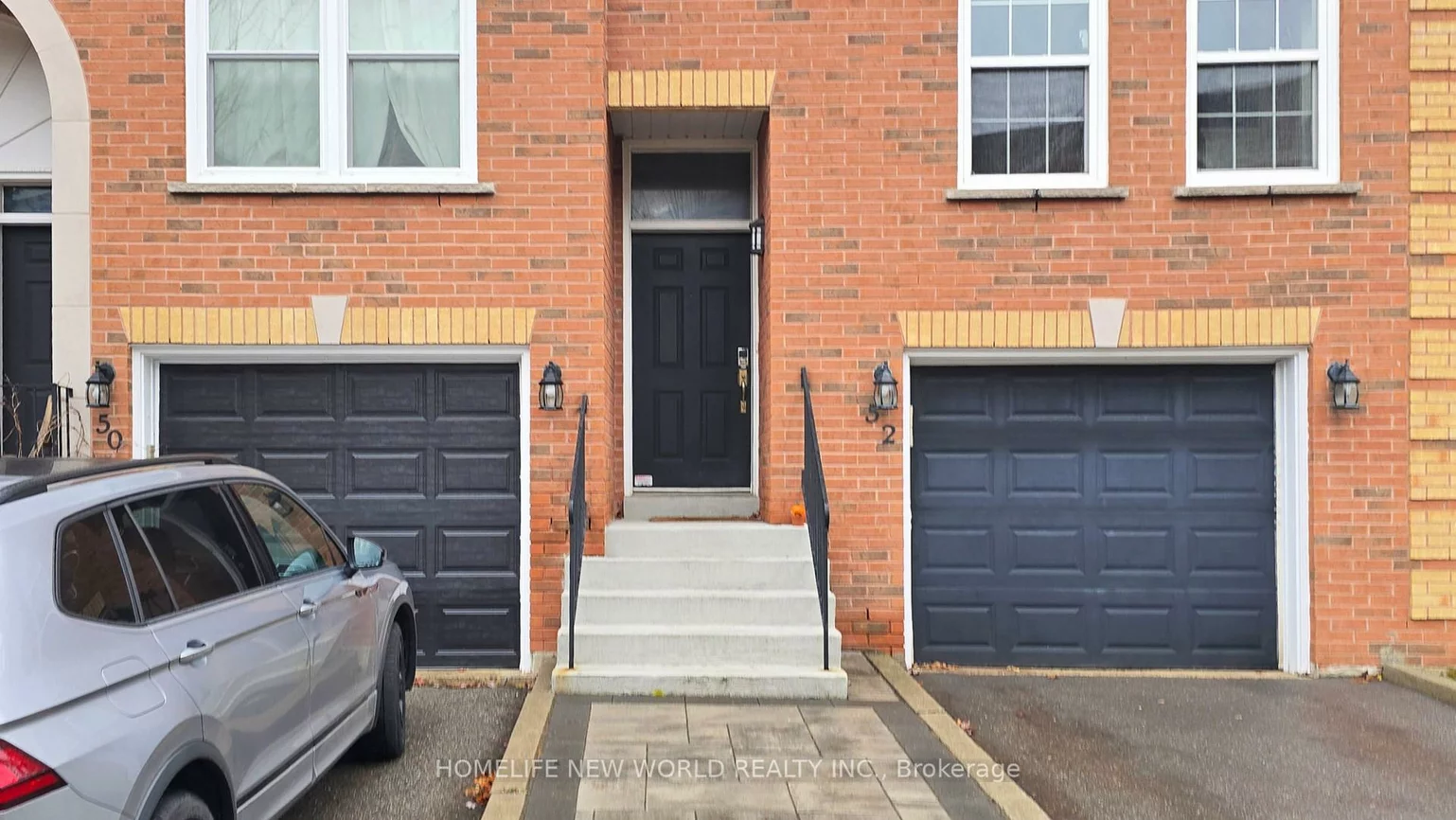 52, Wyatt, Bayview Wellington, Aurora