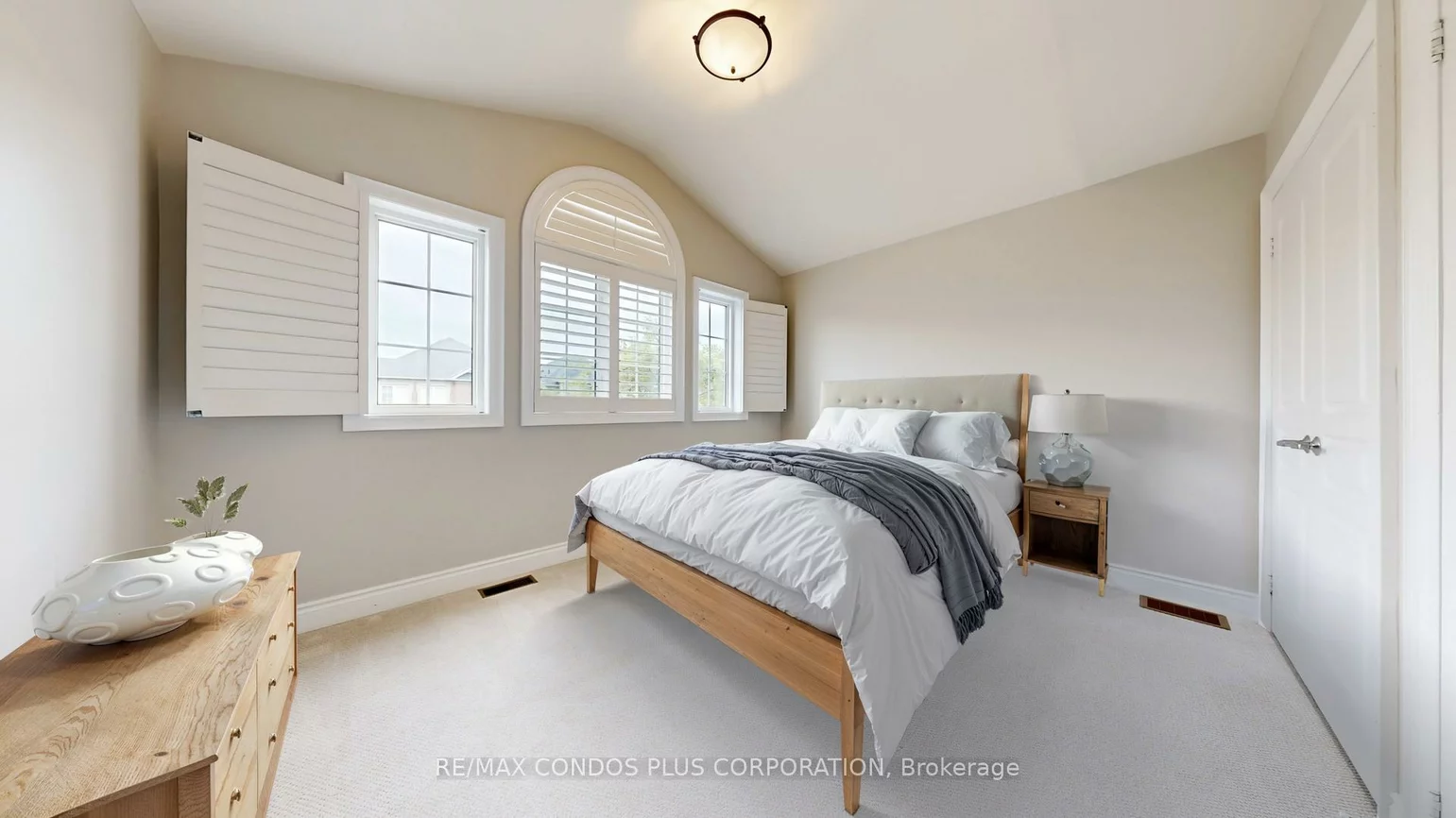 81, Stonecliffe, Aurora Estates, Aurora