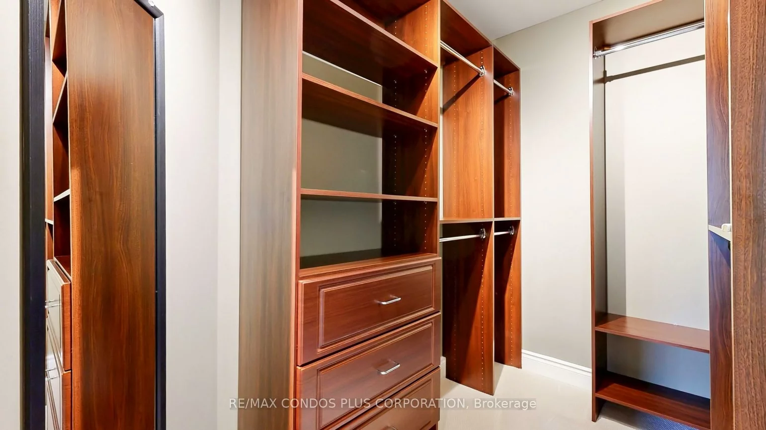 81, Stonecliffe, Aurora Estates, Aurora